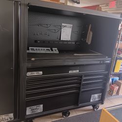 Large Husky Toolbox w/ Attach Side Cabinet 