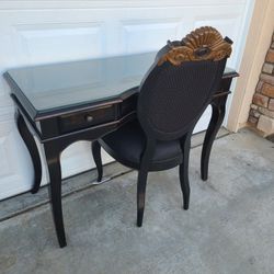 Desk Or Vanity And Chair