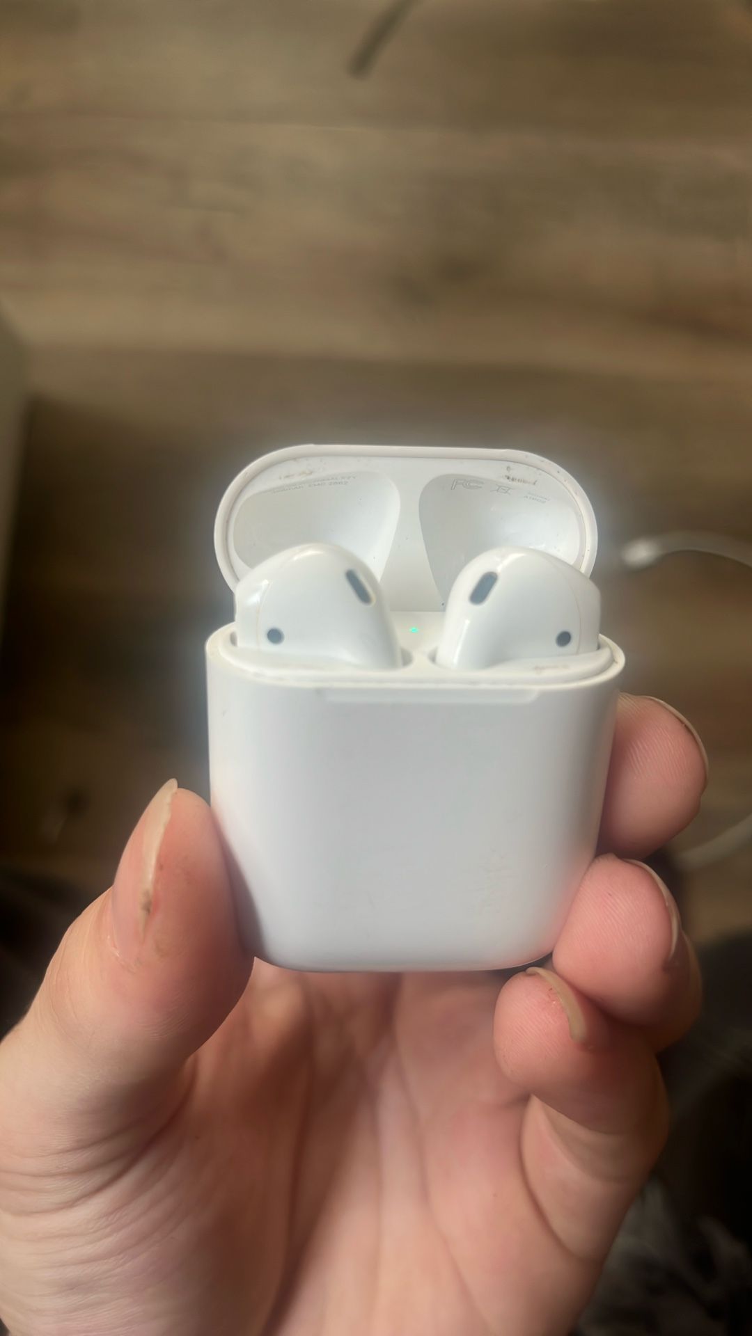 Apple AirPods Gen 2 - Charging Case Included