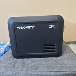 Dometic CFX3 35 Powered 12 Volt Cooler, 36L