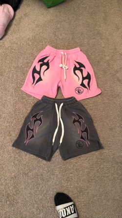 Hellstar shorts both medium