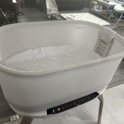 Grace Smart Sense Bassinet Gliding