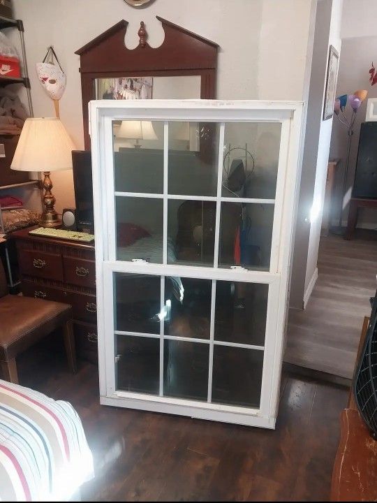 30  ×  60  Heavy-Duty  Vinyl  Window  with  Mosquito  Protector 
