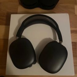 AirPod Maxes Black 