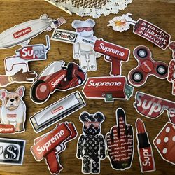 SUPREME STICKER BIG!
