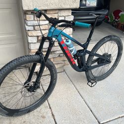 Trek Slash 8 2021/22 Gen 5