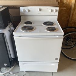 Kitchen Appliances And Mini Fridge 