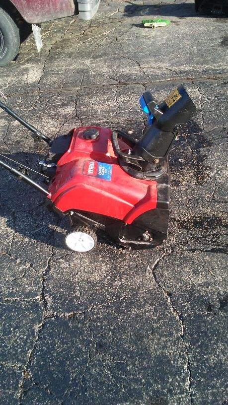 Toro snow trowel machine 18 in