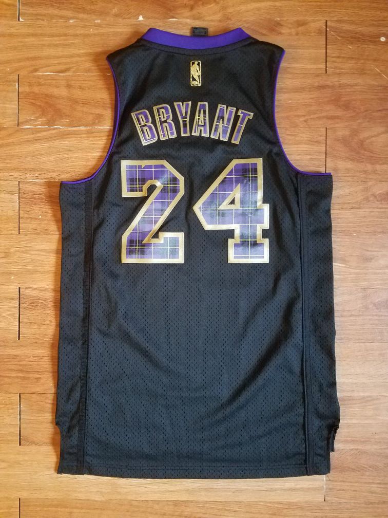 Adidas Official NBA Kobe Bryant Jersey Rare White And Black for Sale in  Portland, OR - OfferUp