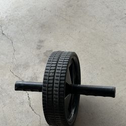 Abdominal exercise roller