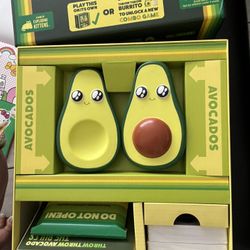 Throw Throw Avocado Game