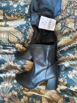 Women’s size 8 boot