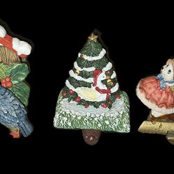🎄 Set of 5 Heavy Stocking Holders – Santa & Christmas Designs