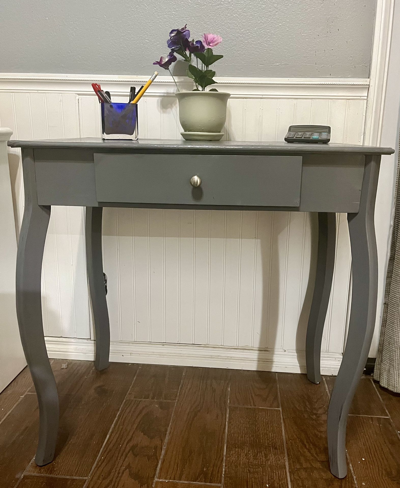 French Style Gray Writing Desk - One Drawer - Cash Only
