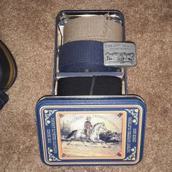 Assorted Levi's belts/w collectors tin