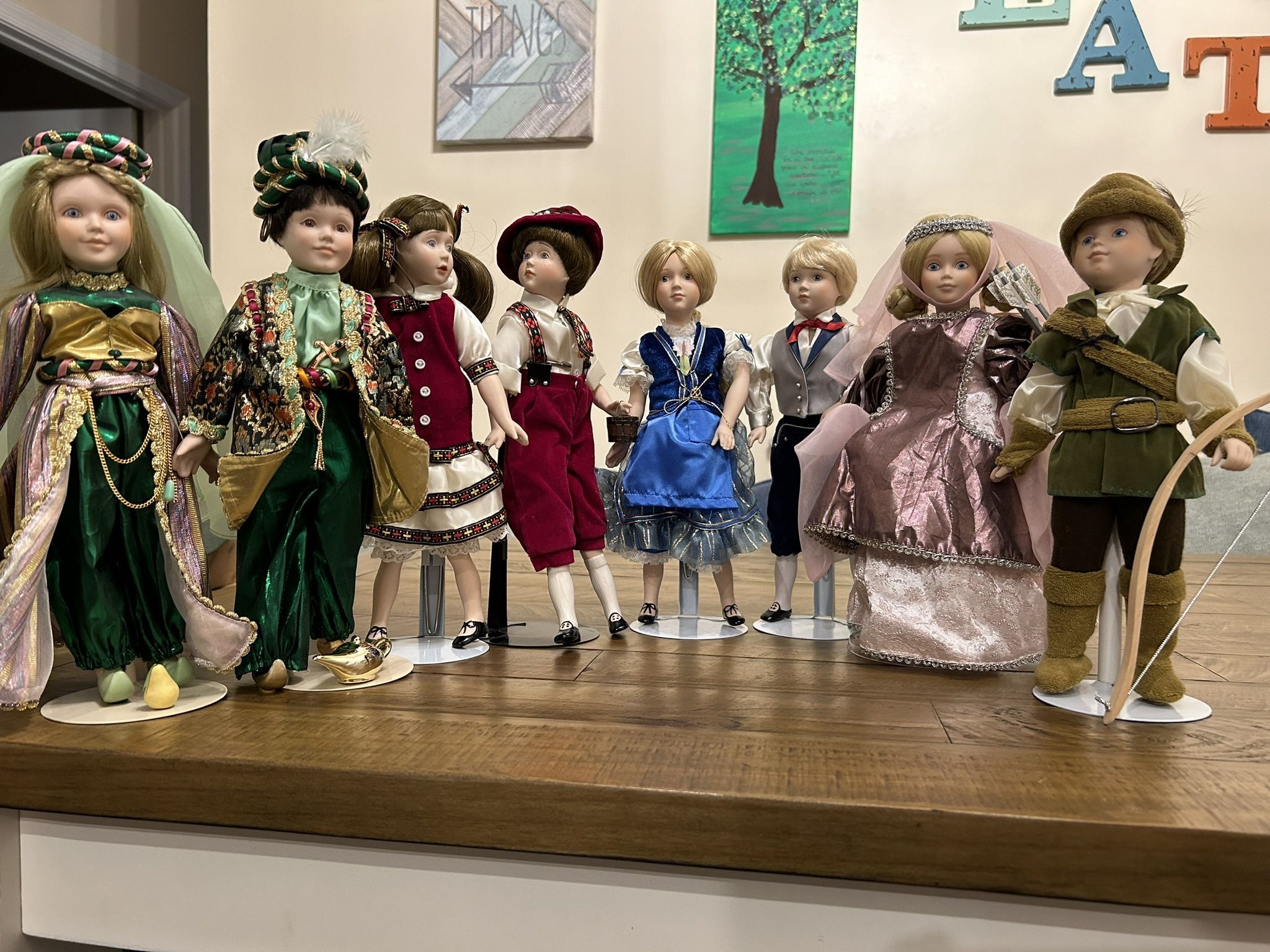 Danbury Mint Porcelain Doll Collection 8 Figures