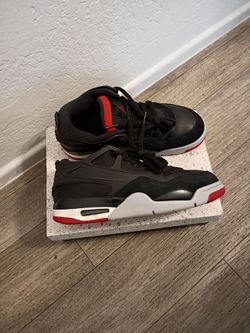 Jordan 4 RM