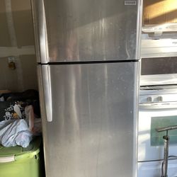 Frigidaire Full Depth Refrigerator