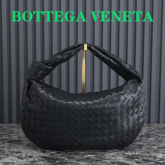 Black Jodie Intrecciato Leather Hobo bag          48 x 40 x 16 cm