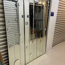 mirrored divider