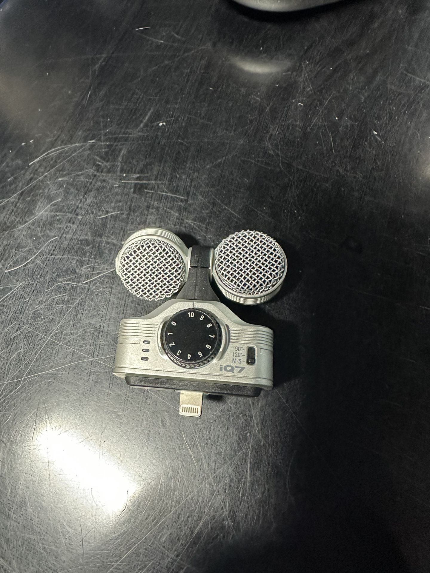 Zoom IQ7 iPhone Mic Microphone Podcast