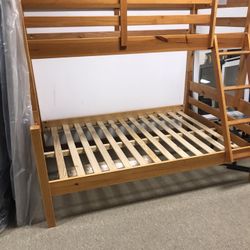 Nice Wood Twin Full Bunkbed With Ladder