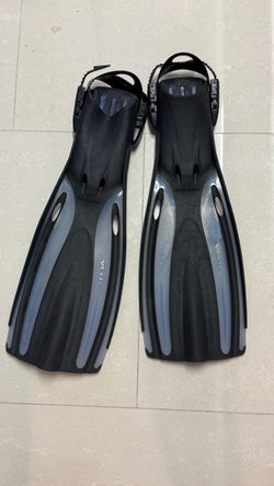 Scuba fins
