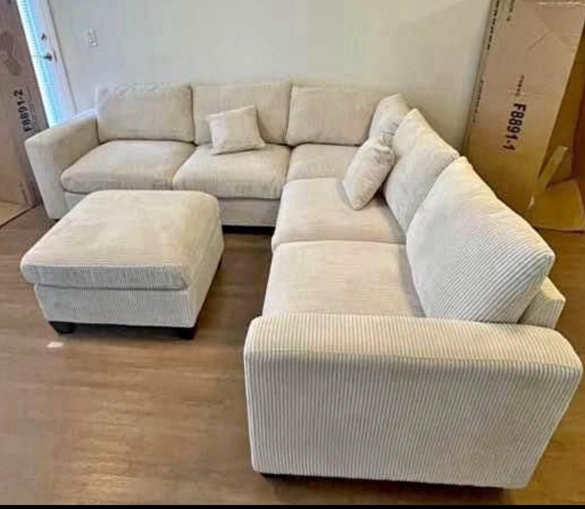 New! Super Comfy Elegant Sofa Sectional !! Free Xl Ottoman !!