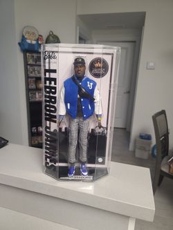 Barbie Signature - LeBron James