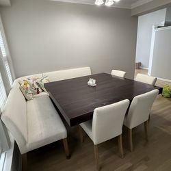 Dining room set