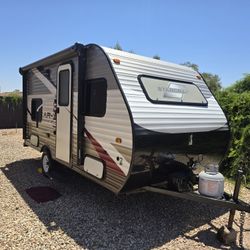 2017 Start craft 17ft Like New Trailer 