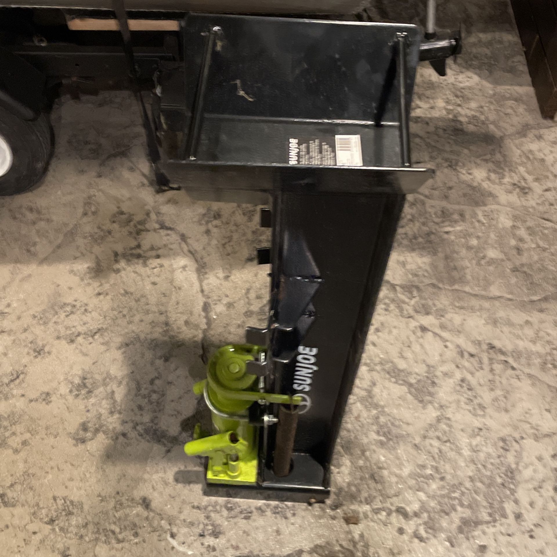 Logger Joe 10 Ton Hydraulic Log Splitter