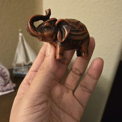Mini Elephant Figurine - Bought in Thailand