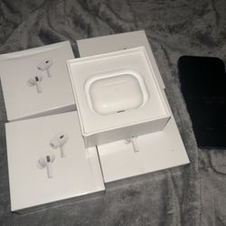 AirPods Pro 2nd Generation MagSafe Wireless Charging Case