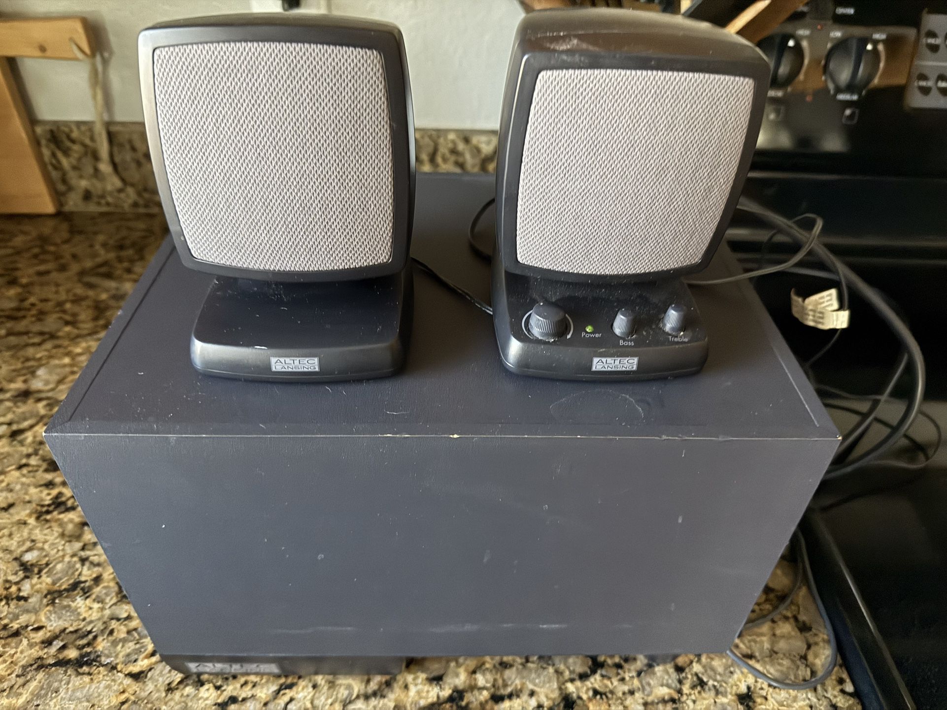 Altec Lansing ACS340 Multimedia Speaker System w/Subwoofer 