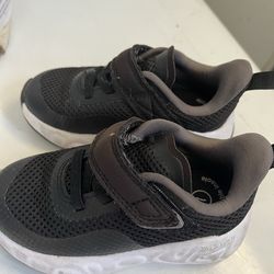 Toddler shoes