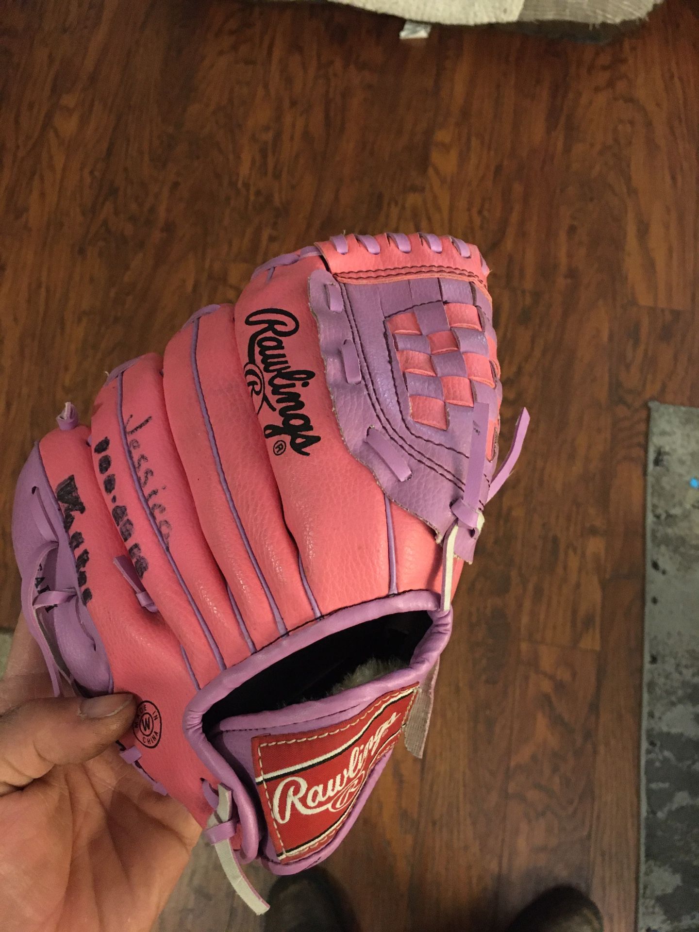 10 inch Rawlings baseball glove