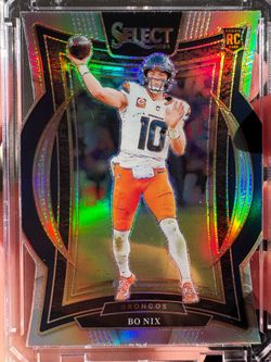 Bo Nix Silver Prizm Select cut rookie