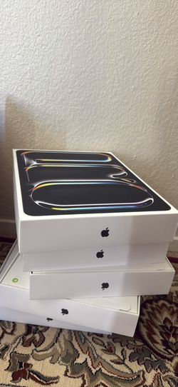 iPad Pro 13 inch M5 512GB unlocked