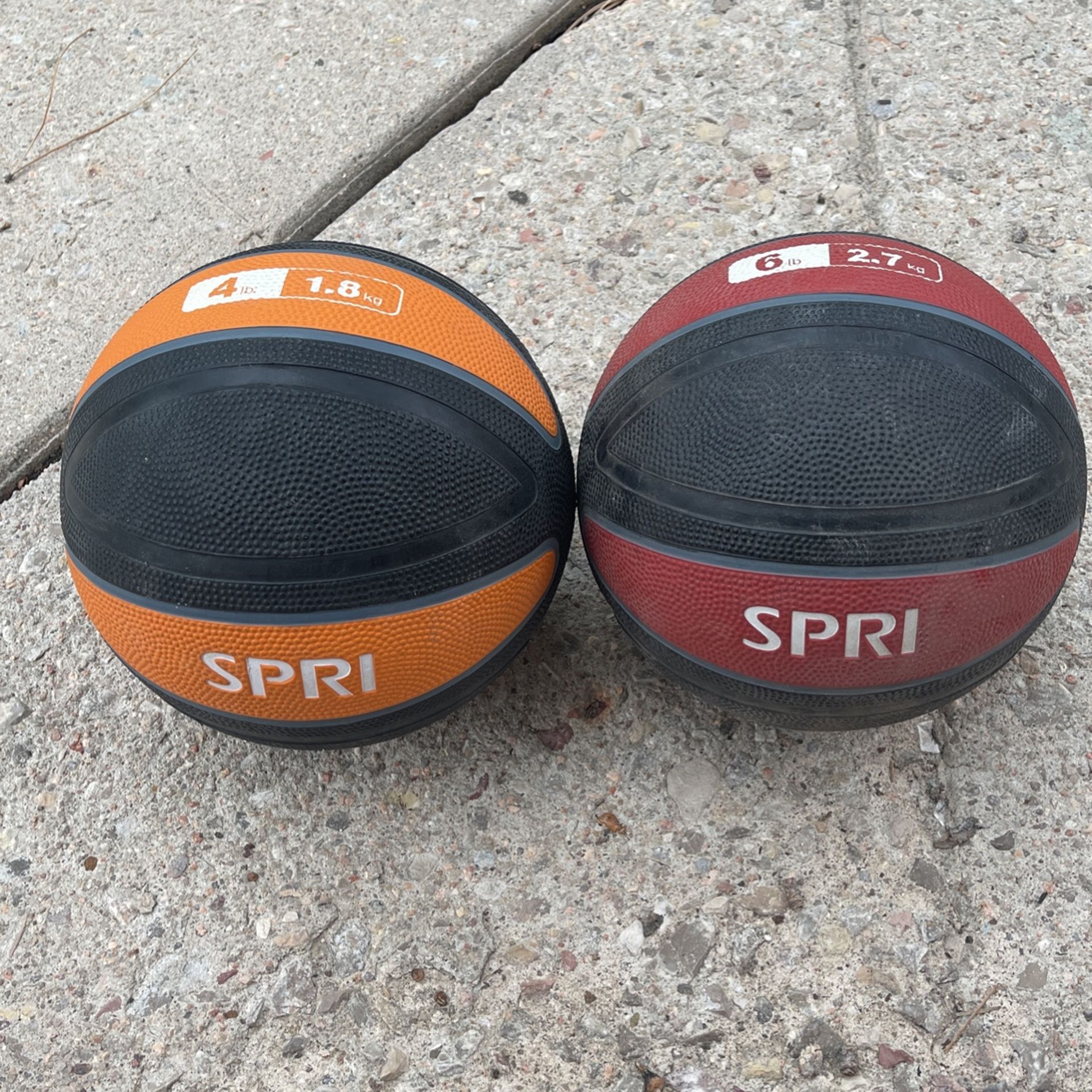 4 lb. SPRI exercise medicine balls