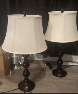 2 Wooden Lamps With Shade