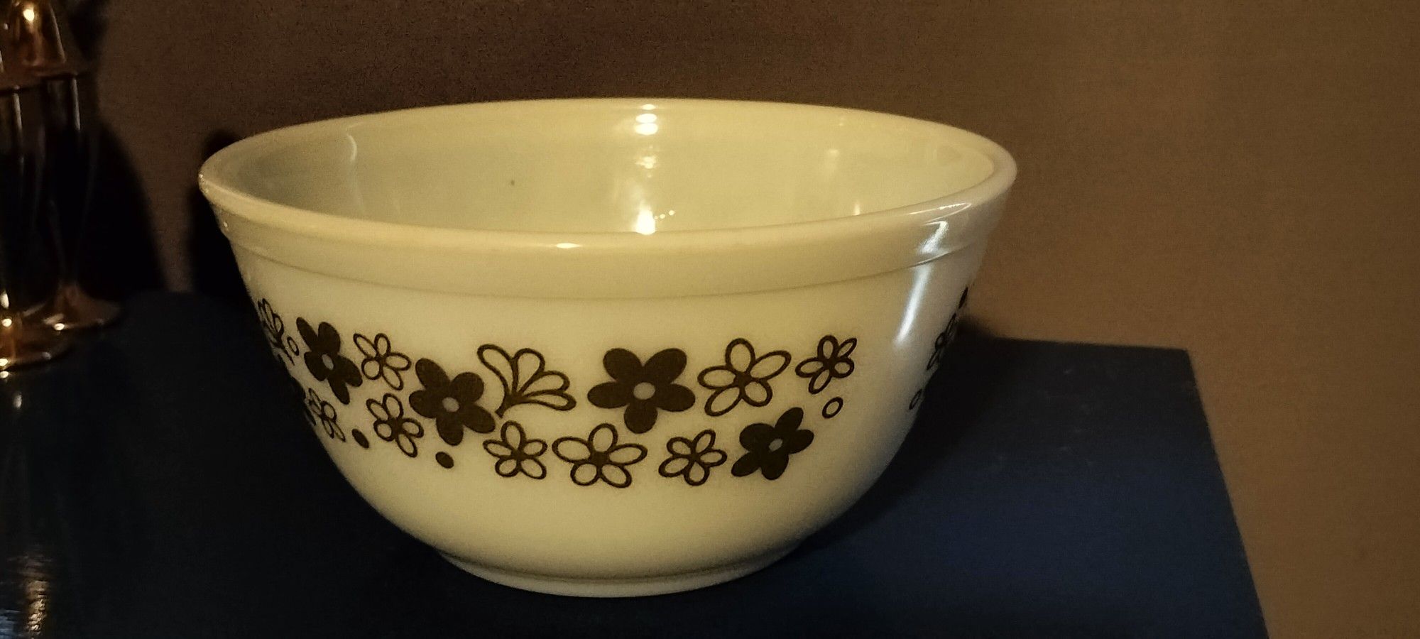 Vintage Pyrex Spring Blossom/ Crazy Daisy Mixing Bowl 402 1 1/2 Quart, See Description