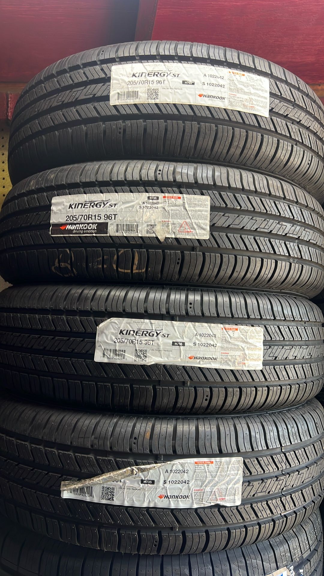 205/70/15 Hankook Tires