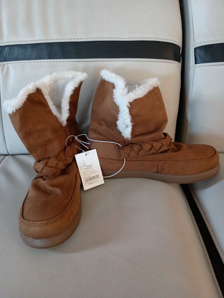 Girls Boots