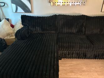 Black Ribbed Plush Sectional Sofa