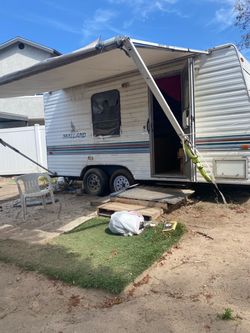 1996 Fleetwood Mallard Travel Trailer