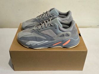 Adidas Yeezy Boost 700 (2019)
