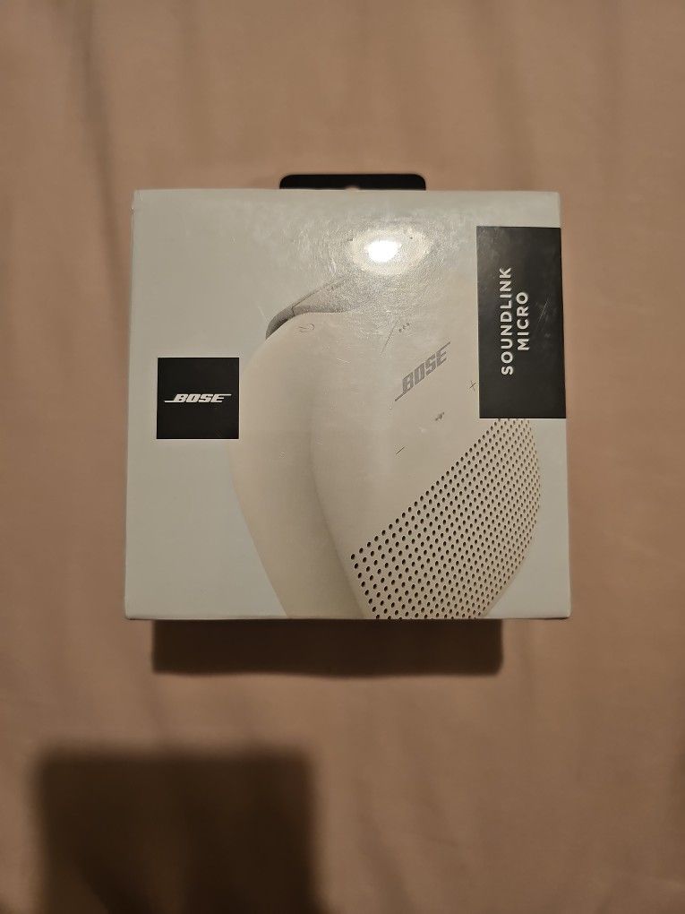 Brand New Bose Soundlink Micro Speaker- White Never Opened $120
