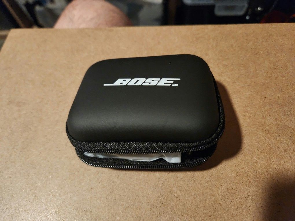 Earbuds BOSE(buy more save more)