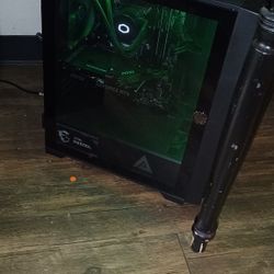 Gaming PC With Dual Monitors